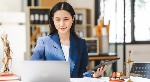 Paralegal graduates working in 
	Legal Assistants, 
	Legal Administration Assistants, 
	Law Clerks, 
	Land Title Clerks, 
	Paralegals, 
	Real Estate Conveyancers, 
	Office Assistants, 
	Administrative Assistants, 
	Legal Administrators, 

